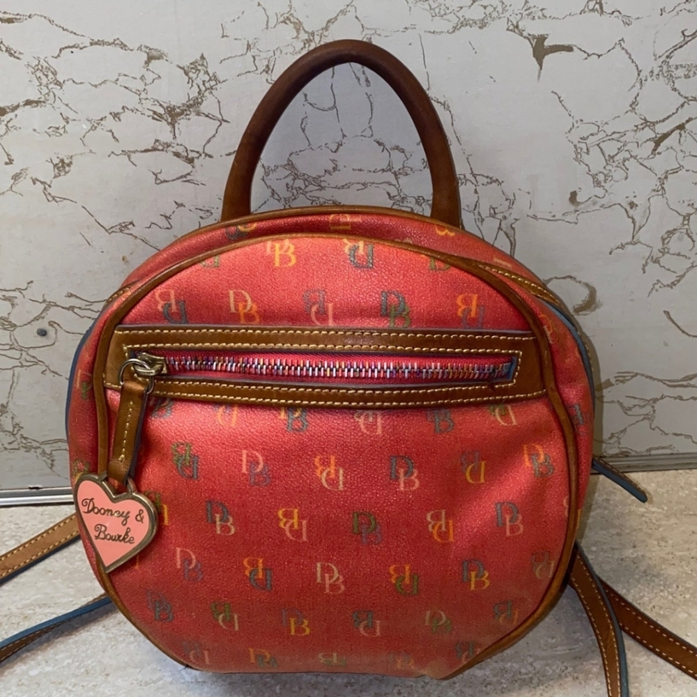 💥HOT💥 VINTAGE Dooney & Bourke red / pink Leather Rainbow logo DB Mini Backpack